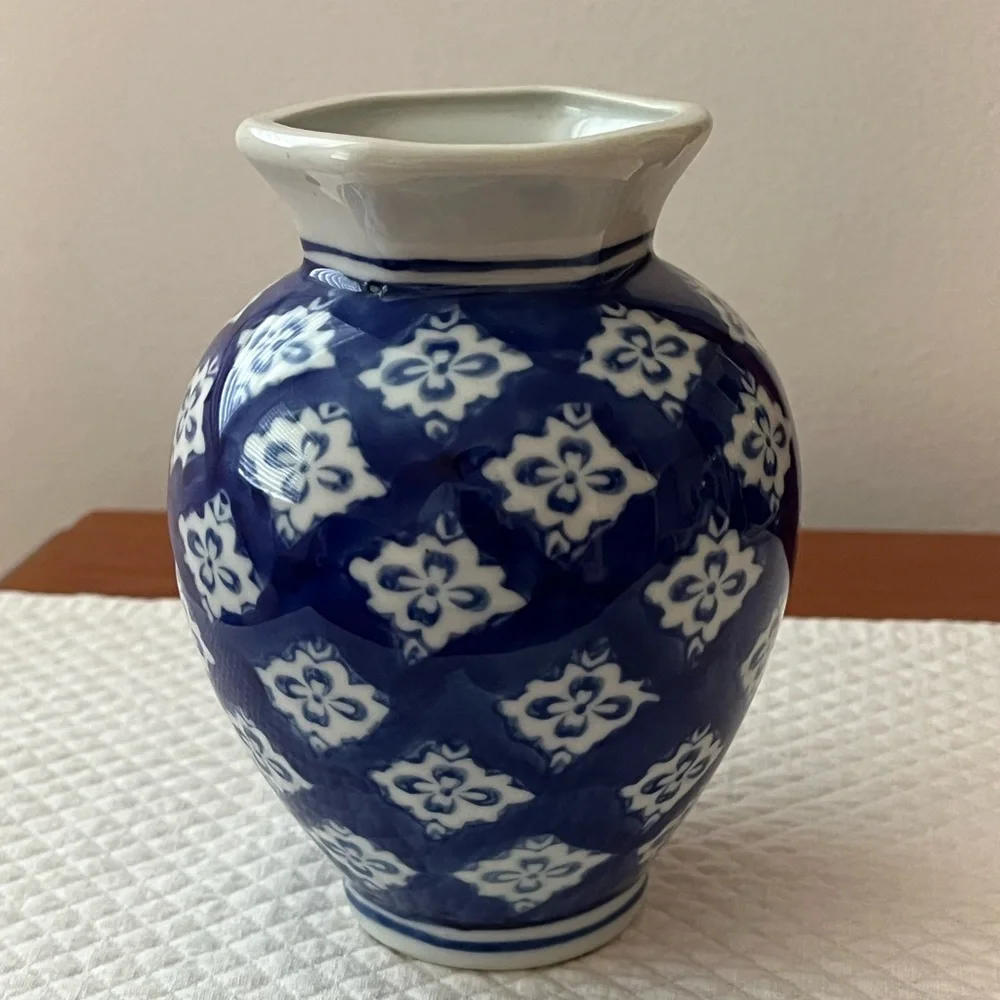 Silvestri Porcelain Cobalt Blue White Small Accent Vase